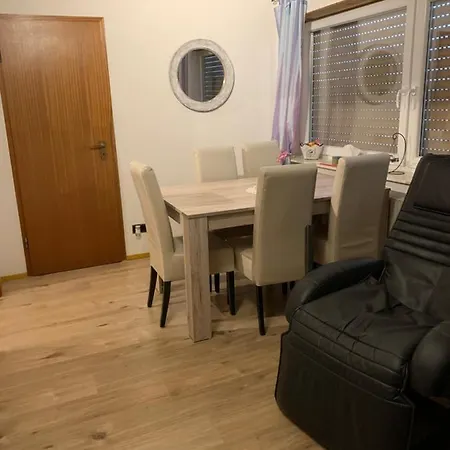 Rustikale Mit Garten Apartmán *